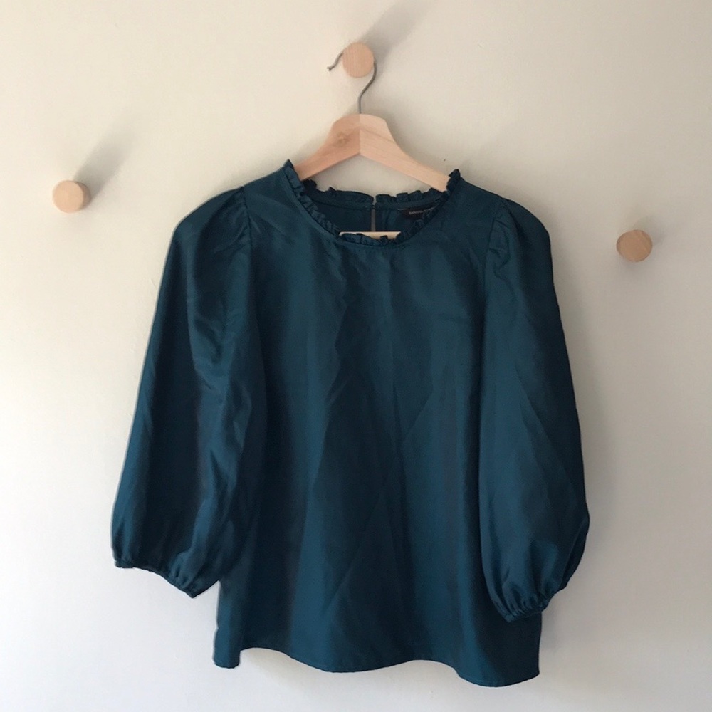 *2 for 25 | NWT | Banana Republic Volume Top | Petite small